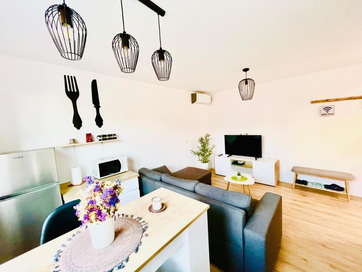 Central Apartment 2, Tiranë Ngoại thất bức ảnh
