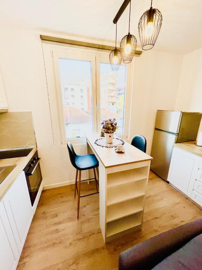 Central Apartment 2, Tiranë Ngoại thất bức ảnh