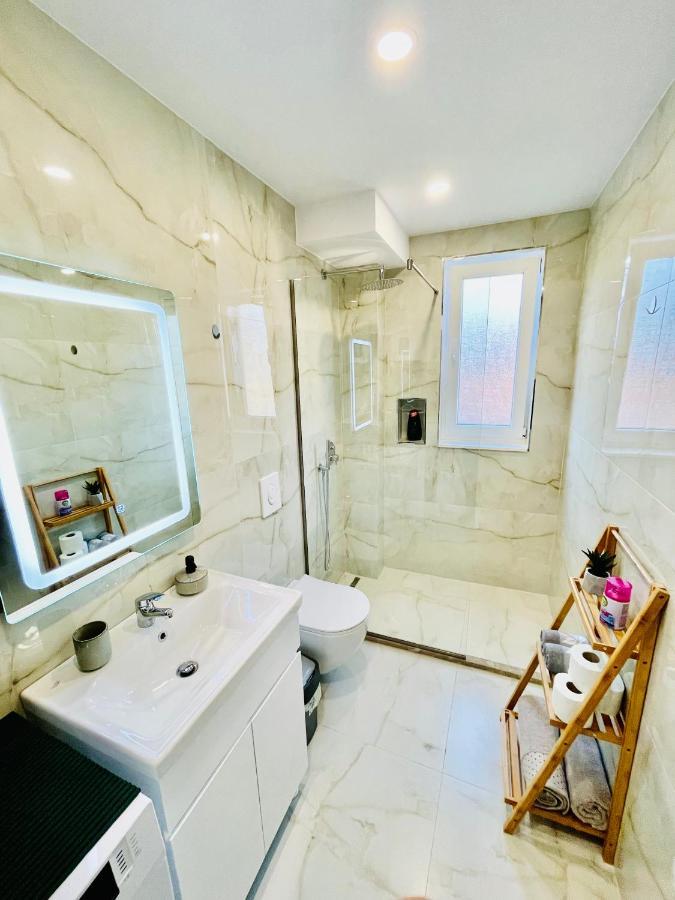 Central Apartment 2, Tiranë Ngoại thất bức ảnh