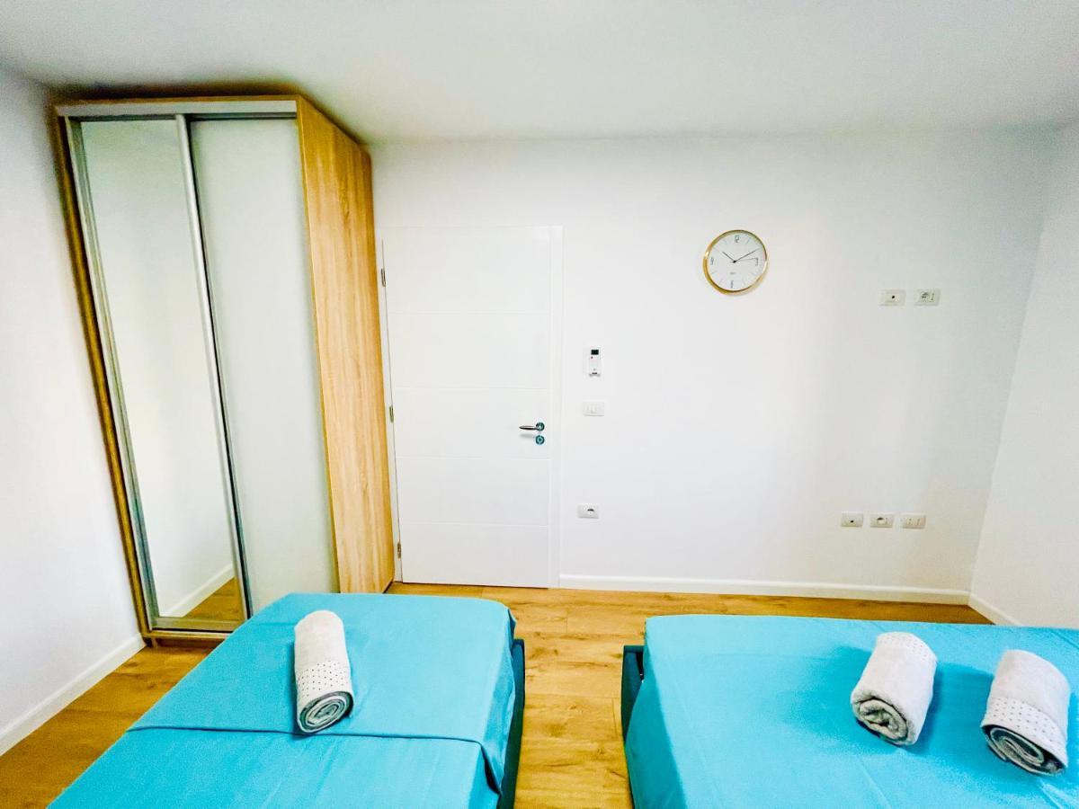 Central Apartment 2, Tiranë Ngoại thất bức ảnh