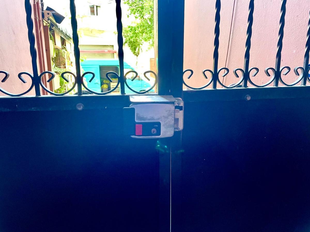 Central Apartment 2, Tiranë Ngoại thất bức ảnh